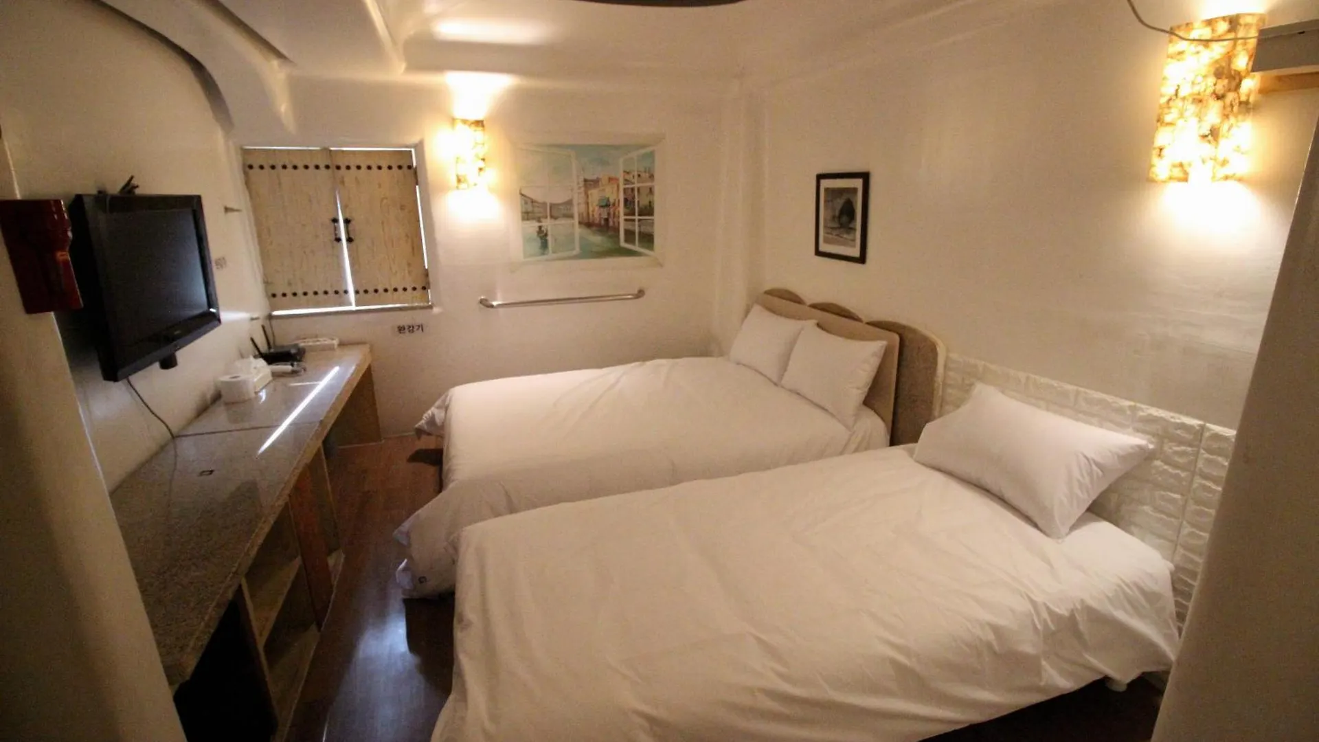 Sinchon Gaon Hostel Seoul