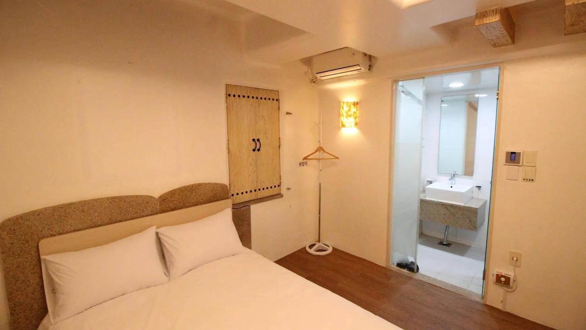Sinchon Gaon Hostel Seoul